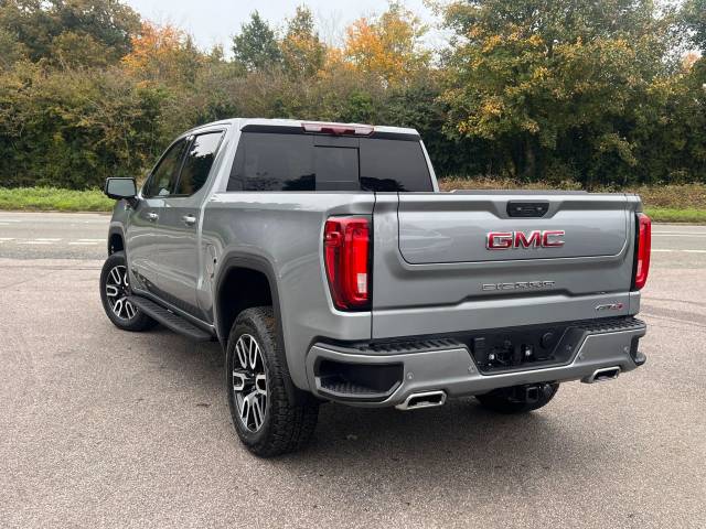 2025 GMC Sierra AT4 6.2 V8