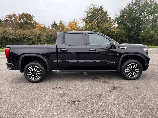 2024 GMC Sierra AT4 6.2 V8