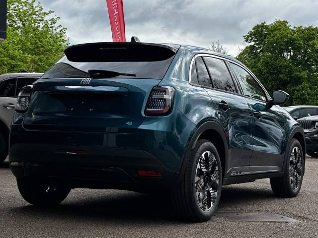 Fiat 600E 54kWh La Prima Auto 5dr