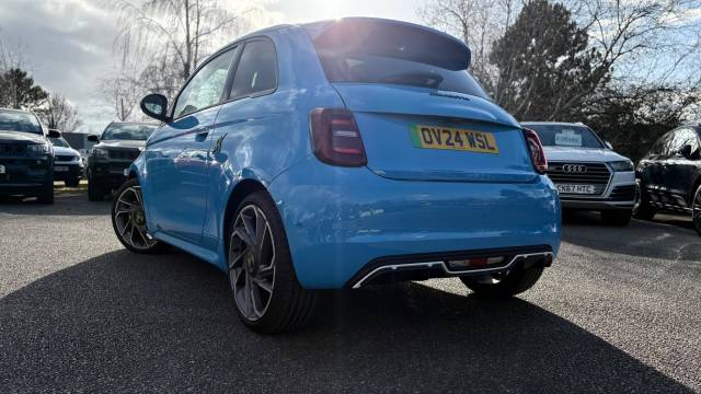 2024 Abarth 500e 0.0 114kW Scorpionissima 42.2kWh 3dr Auto