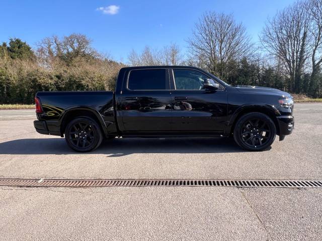 2025 Dodge Ram 3.0 MY25 RAM Laramie Night Premium