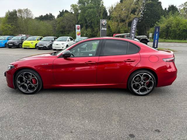 2024 Alfa Romeo Giulia 2.0T Veloce Auto Euro 6 (s/s) 4dr