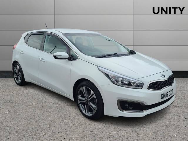 Kia Ceed 1.6 CRDi ISG 4 5dr DCT Hatchback Diesel WHITE