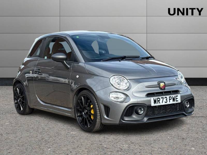 ABARTH 695 2023 (73)