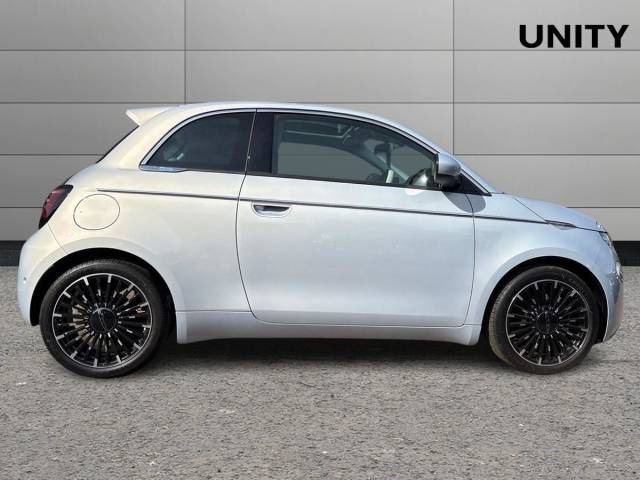 Fiat 500e 42kWh La Prima Auto 3dr