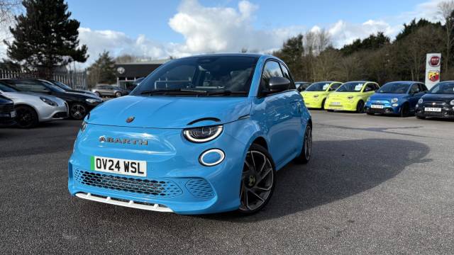 2024 Abarth 500e 0.0 114kW Scorpionissima 42.2kWh 3dr Auto