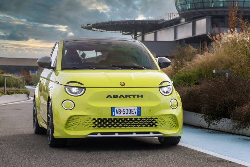 ABARTH 500E 2025 