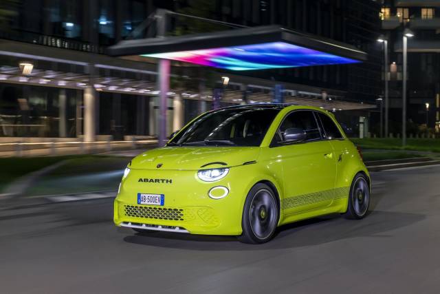2025 Abarth 500e 42kWh Auto 3dr
