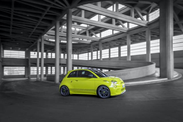 2025 Abarth 500e 42kWh Auto 3dr