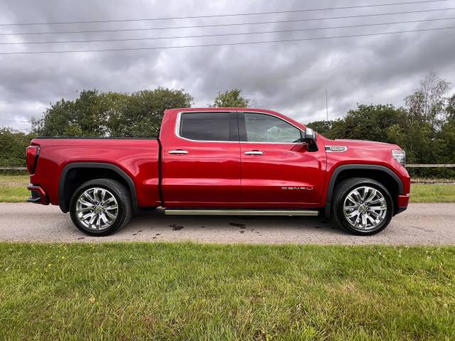 2024 GMC Sierra Denali 6.2 V8