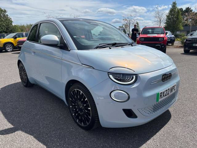 Fiat 500e 0.0 87kW La Prima 42kWh 3dr Auto Hatchback Electric BLUE