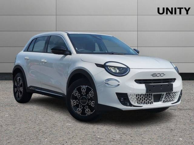 Fiat 600 1.2 MHEV e-DCT Euro 6 (s/s) 5dr SUV Hybrid White