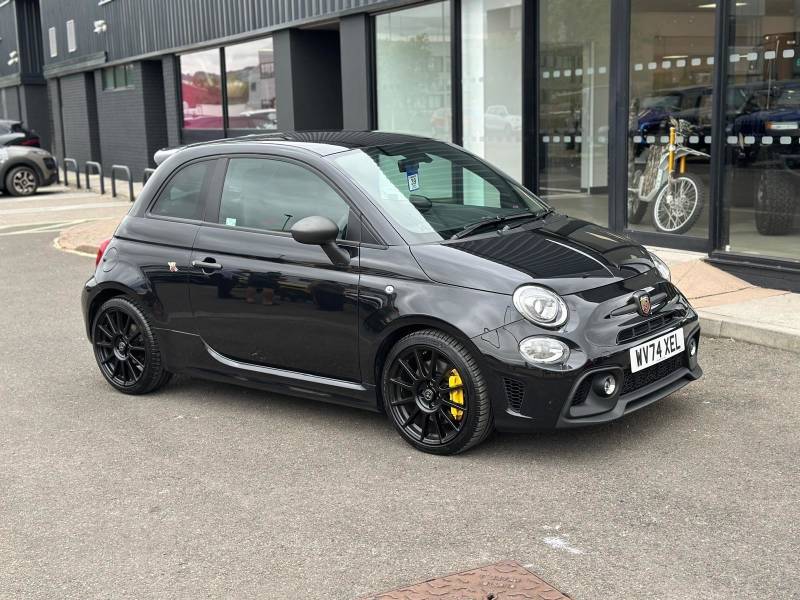 ABARTH 695 2024 (74)