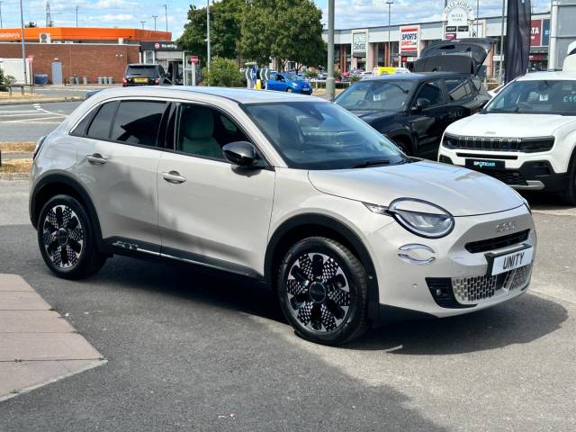 Fiat 600 1.2 MHEV La Prima e-DCT Euro 6 (s/s) 5dr SUV Hybrid Sand