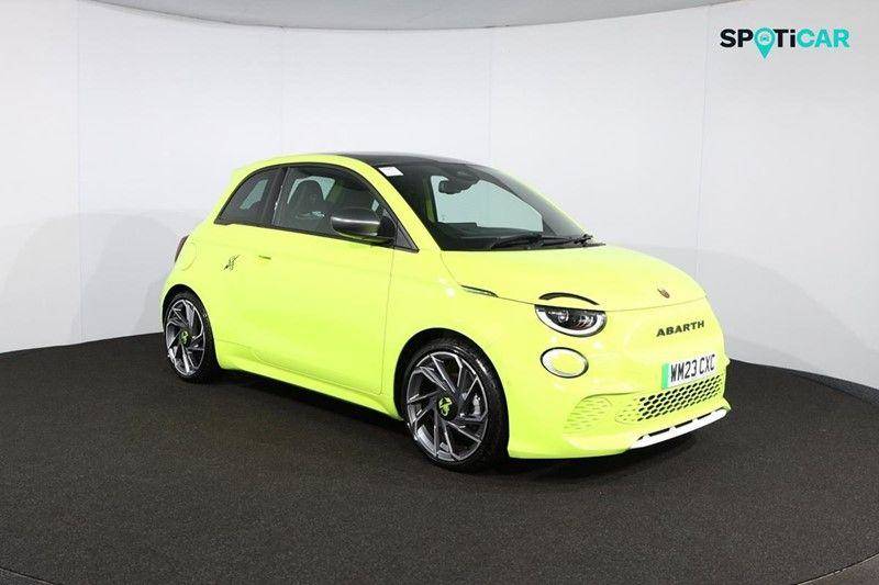 ABARTH 500E 2023 (23)