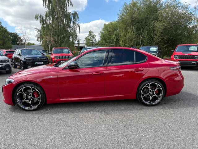 2024 Alfa Romeo Giulia 2.0 Turbo Veloce 4dr Auto