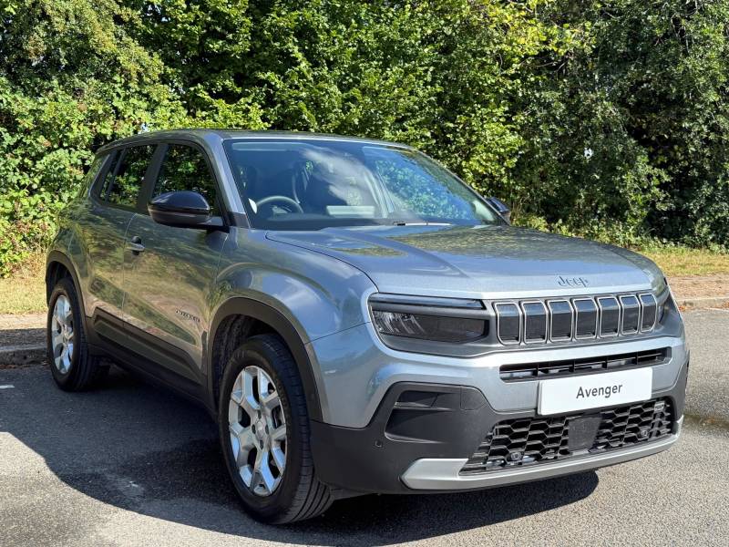 JEEP AVENGER 2025 (25)