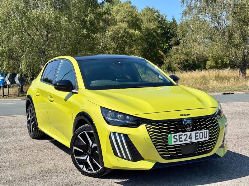PEUGEOT E-208 2024 (24)