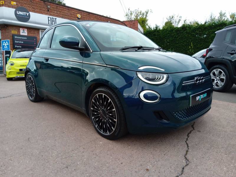 FIAT 500E C 2021 (21)