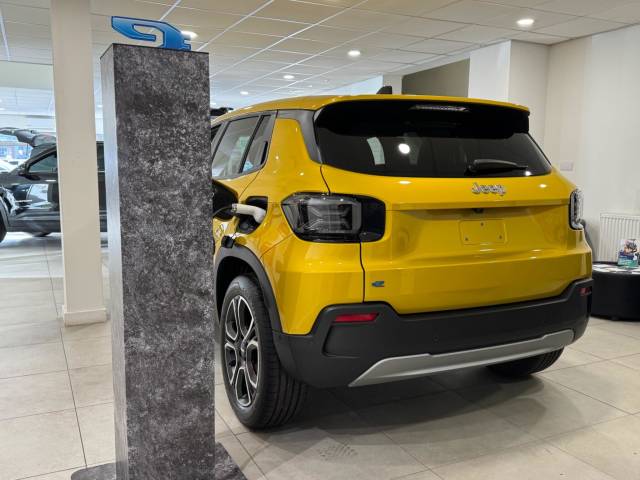 Jeep Avenger 54kWh e-Summit Auto 5dr