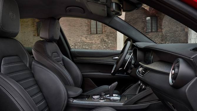 Alfa Romeo Stelvio Quadrifoglio -